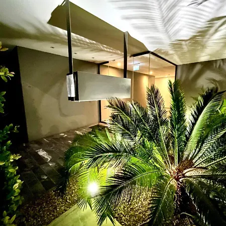 Apartment Platform 357 Engomi Modern Near Hilton *