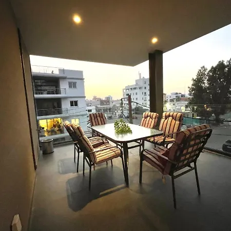 Apartment Platform 357 Engomi Modern Near Hilton